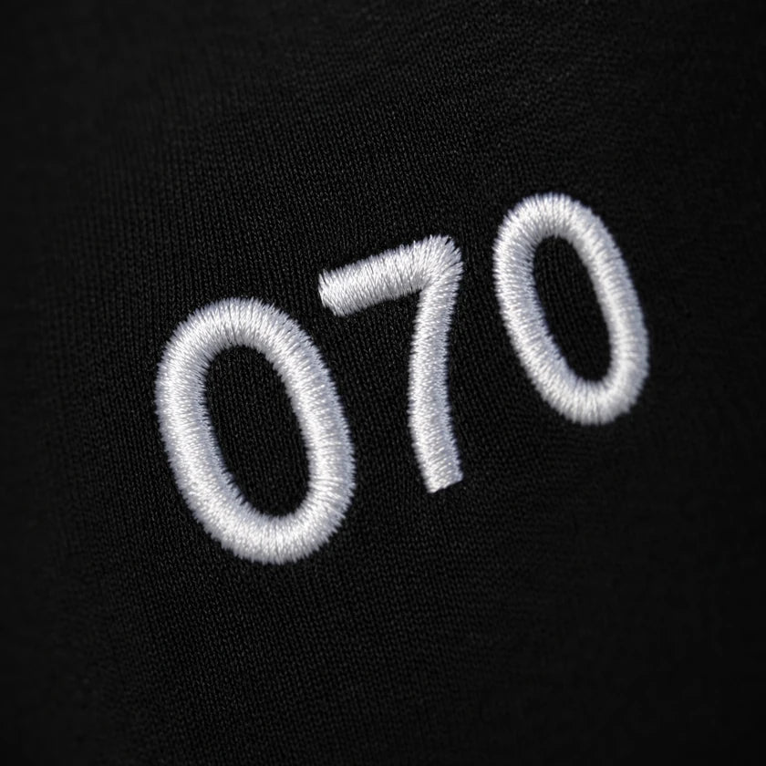 070 T-Shirts - Black