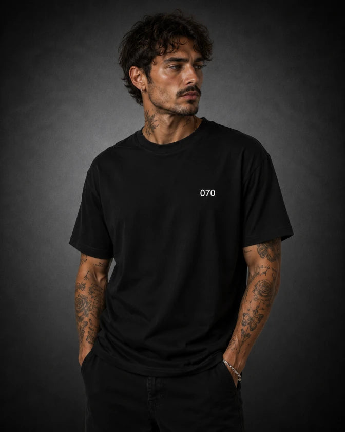 070 T-Shirts - Black