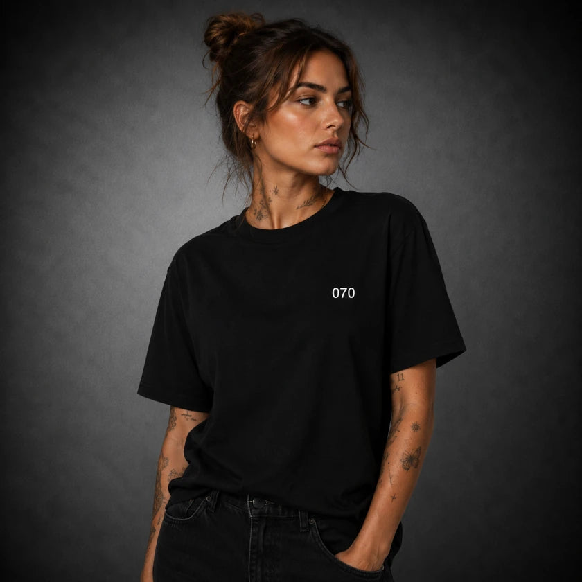 070 T-Shirts - Black